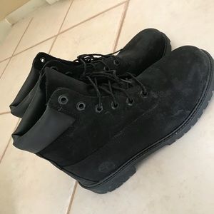 All black Timberland boots - men’s 7